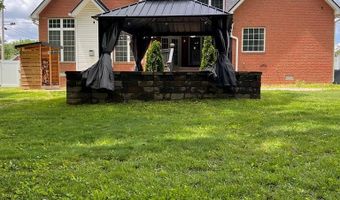 302 Brookside Dr, Algood, TN 38506