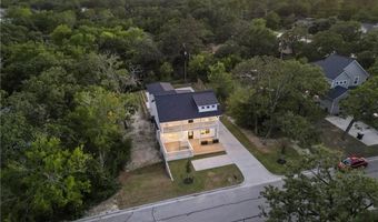 1104 Berkeley St, College Station, TX 77840
