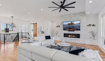 740 W, Berthoud, CO 80513