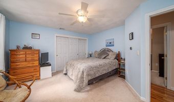 17 Wood Cove Dr, Coventry, RI 02816