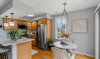 78 Valley Green Ct A, North Providence, RI 02904