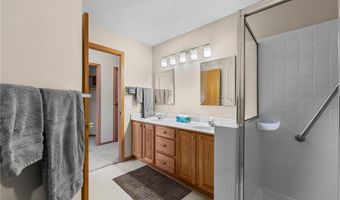 13008 Echo Ln, Apple Valley, MN 55124