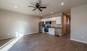 318 11TH St, Bandon, OR 97411