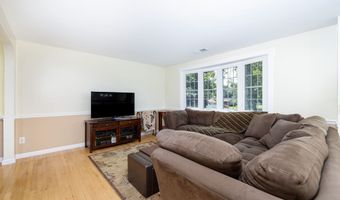 81 Minnesota Ln, Bristol, CT 06010
