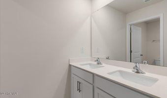 1104 Aviator Ln, Ayden, NC 28513