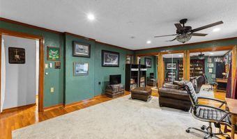 722 E 18th St, Ada, OK 74820