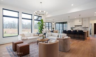 742 Honey Crk, Ada, MI 49301