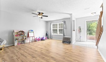 919 Charnwood Pkwy, Beech Grove, IN 46107