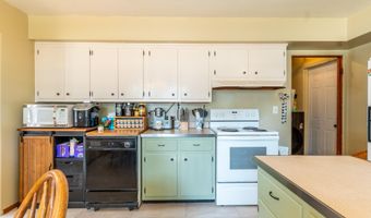 109 N Elm St, Albion, IN 46701