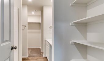 924 S Bear Ln, Mustang, OK 73064