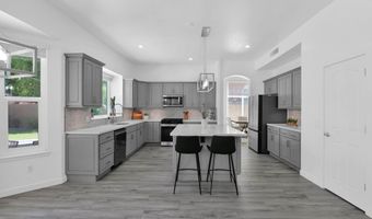 5040 W LAREDO St, Chandler, AZ 85226