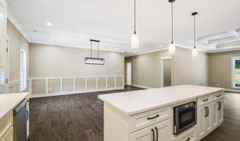 1034 N Linden Dr, Alcoa, TN 37701