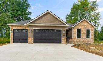 5026 Macy Ln, Canfield, OH 44406