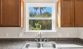 800 STOCKS St, Atlantic Beach, FL 32233