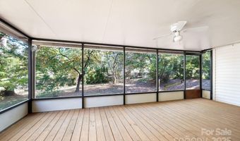 14 Wagon Rd, Asheville, NC 28805