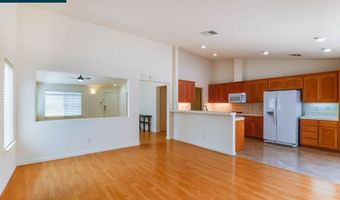4513 Country Hills Dr, Antioch, CA 94531
