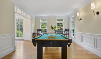 4 Chablis Ct, Bedford, NH 03110