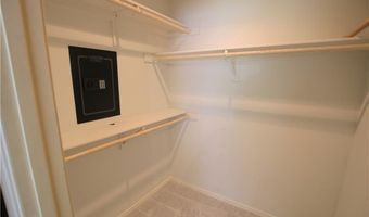 10 Tennyson Ln, Bella Vista, AR 72714