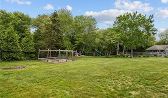 15 Womantam Ln, Cumberland, RI 02864