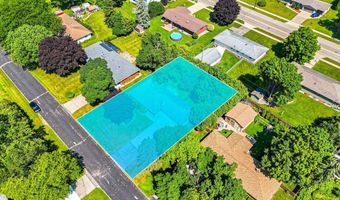 500 W SUNSET Ave, Appleton, WI 54911