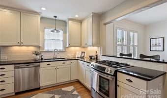 2015 Club Rd, Charlotte, NC 28205