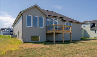929 168th Ter, Basehor, KS 66007