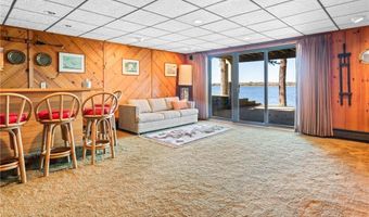 15 George W Finnerty Rd, Barrington, RI 02806