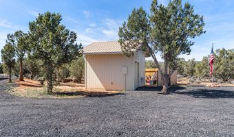 1295 E Cedar Dr, Apple Valley, UT 84737