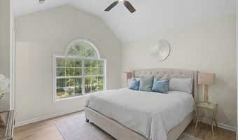 5422 Cheyenne Dr, Acworth, GA 30102