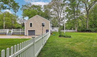 278 Sowams Rd, Barrington, RI 02806