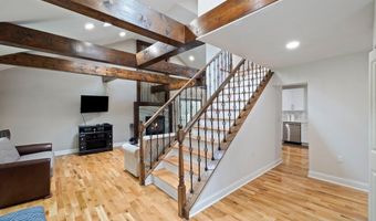 11 Potomac Ln, Albrightsville, PA 18210