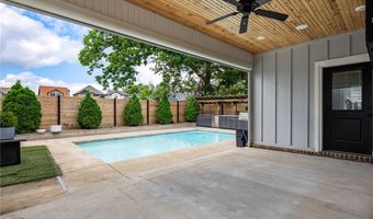 448 SW C St, Bentonville, AR 72712