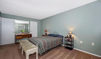 433 CHRISTOPHER Ave 34, Gaithersburg, MD 20879