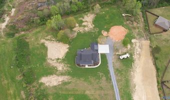 1332 Shoal Creek Trl NE, Arab, AL 35016