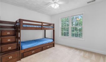 15 Sophia Cir, North Kingstown, RI 02852