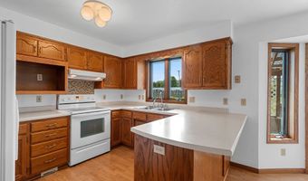 W2527 SKYVIEW Court, Appleton, WI 54915