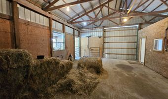 16427 Farm Road 2007, Aurora, MO 65605