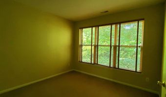 1354 Fox Pointe Cir, Ann Arbor, MI 48108