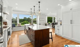 2458 Riverbend Rd, Allentown, PA 18103