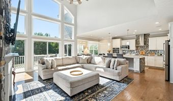 214 Stoneridge Ln, Adams Twp., PA 16046