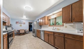 1701 N Sunset Dr, Augusta, KS 67010