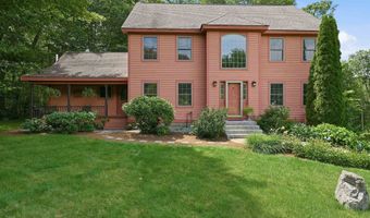 40 Lakewood Dr, Alton, NH 03810