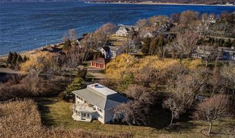 377 Rumstick Rd, Barrington, RI 02806