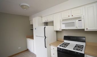 126 S La Londe Ave, Addison, IL 60101