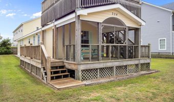 204 Winston Ave, Atlantic Beach, NC 28512