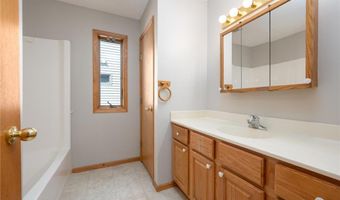 604 Pondhurst Dr, Amery, WI 54001