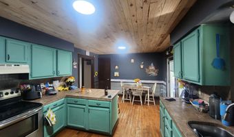 114 Hayes St, Bakersfield, MO 65609