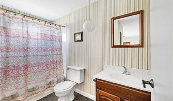 64 Starr Dr, Narragansett, RI 02882