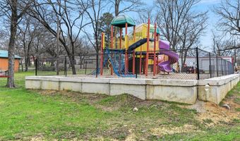 88 Live Oak St, Alvarado, TX 76009