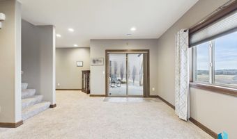 713 N Garnet Cir, Brandon, SD 57005